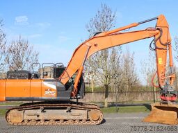 Hitachi ZX300 LC-7 | ROTOTILT | BUCKET