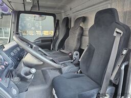 MAN TGL 12.220 / HIAB CRANE / MACHINE TRANSPORT