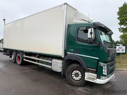 Valigia Volvo FM 330 6x2 CLOSED BOX 9m10 - LIFT + STEERING AX...