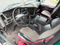 Volvo FM 330 6x2 CLOSED BOX 9m10 - LIFT + STEERING AX...