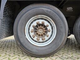 KRONE SD / Liftachse / EDSCHA