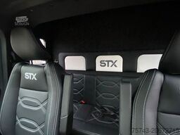 RENAULT Master STX 5 Sitzer Haras ex. Lang Automatik