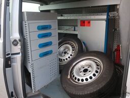 VOLKSWAGEN T5 1. Hand / Werkstatt / Klima / SHZ/AHK/FN:252