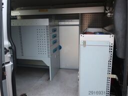 VOLKSWAGEN T5 Erdgas 1.Hand / AHK / Werkstatt/ FN:42