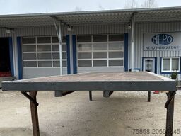 Krone 7,82m Baustoff Brücken Zurringe Kranbar