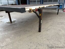 Krone 7,82m Baustoff Brücken Zurringe Kranbar