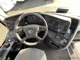 Mercedes-Benz Tourismo 16 RHD