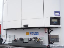 Lamberet refrigerated semi-trailer / Carrier