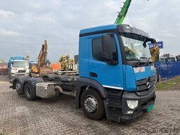 Mercedes-Benz Antos 2533