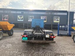 Mercedes-Benz Antos 2533