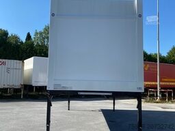 Krone BDF-System, 7.450 mm lang, Dach isoliert