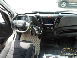 IVECO Daily 65C18 NEU Automatic 24 Sitze 3 Stück