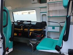 VOLKSWAGEN T5 Transporter Hochdach lang/KTW/Klima/FN: A94