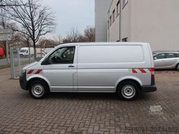 VOLKSWAGEN T5 Klima / AHK / Scheckheft / 6 Gang FN: 234