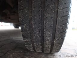 VOLKSWAGEN T5 Klima / AHK / Scheckheft / 6 Gang FN: 234