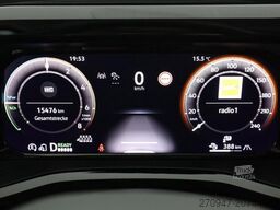 VOLKSWAGEN T7 Multivan Style eHybrid LR 4MOTION AHK ACC