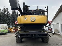 New Holland CR 8.90