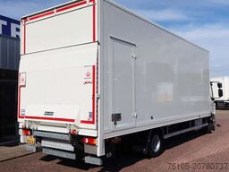 DAF LF 210 FA Bakwagen + Dhollandia 2000 kg klep ex...