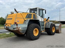 Liebherr L566 2plus2