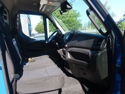 IVECO Nr.B1 Daily 70C18 Koffer rre /Ladeboard
