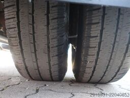 IVECO Nr.B1 Daily 70C18 Koffer rre /Ladeboard