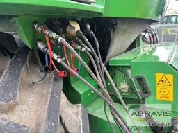 John Deere 7580I + Kemper 375 Plus + Pickup
