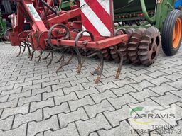 Amazone D8-30 SPECIAL + Grubber