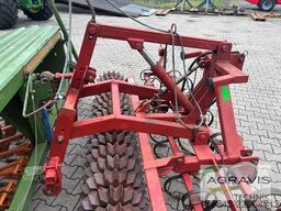 Amazone D8-30 SPECIAL + Grubber