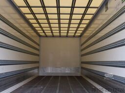 Mercedes-Benz Actros 1824L Bakwagen + Laadklep 2000 kg