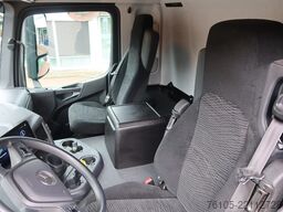 Mercedes-Benz Actros 1824L Bakwagen + Laadklep 2000 kg