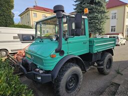 Mercedes-Benz Unimog U 900/417.101