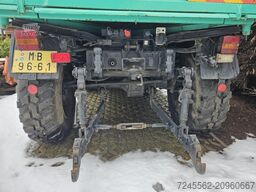 Mercedes-Benz Unimog U 900/417.101