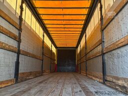 Van Hool 3 ass schuifzeilen oplegger 1