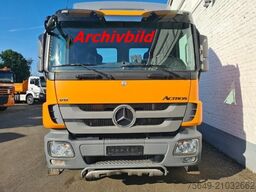Mercedes-Benz Actros 2551 L 6x2 Actros 2551 L 6x2, Lenk-Liftachse, V8-Motor Motor