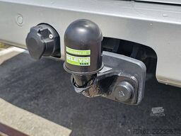 FORD TRANSIT CUSTOM 2.0 L2 LIMITED 170Pk Nav