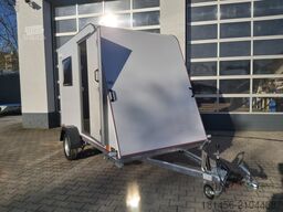 Tomplan Sport uns Transport Camping isolierter Koffer mit Heckrampe führerscheinfrei 100km/H Neu