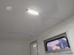 Tomplan Sport uns Transport Camping isolierter Koffer mit Heckrampe führerscheinfrei 100km/H Neu