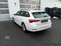 SKODA Octavia Combi Ambition