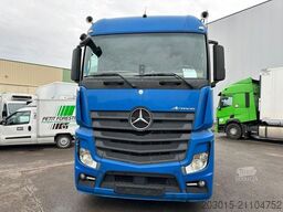 MERCEDES-BENZ Actros 1842