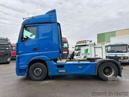 MERCEDES-BENZ Actros 1842