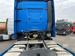 MERCEDES-BENZ Actros 1842