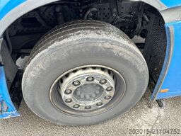 MERCEDES-BENZ Actros 1842