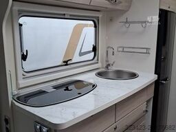 EURAMOBIL Activa One 550 MS Markise, Radio, RFK