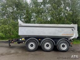 Maur Triple-Axle Trailer – Needs Repair