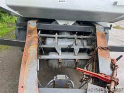 Maur Triple-Axle Trailer – Needs Repair