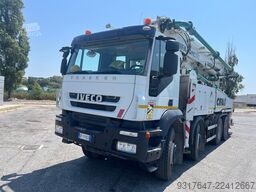 Iveco Trakker AD 450