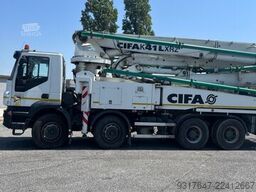 Iveco Trakker AD 450