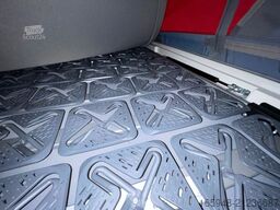 EASY CAMPER VW T6 | Automatik, Aufstelldach | 150PS, SZH