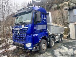 Mercedes-Benz Arocs 3263
