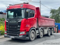 Scania R580 8x4 Tipper Truck – Only 250,000 km! WATCH VID